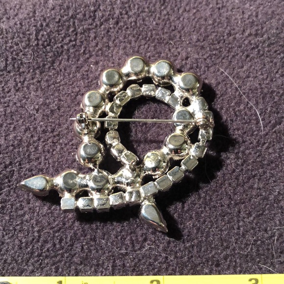 Vintage rhinestone broach - Picture 2 of 3